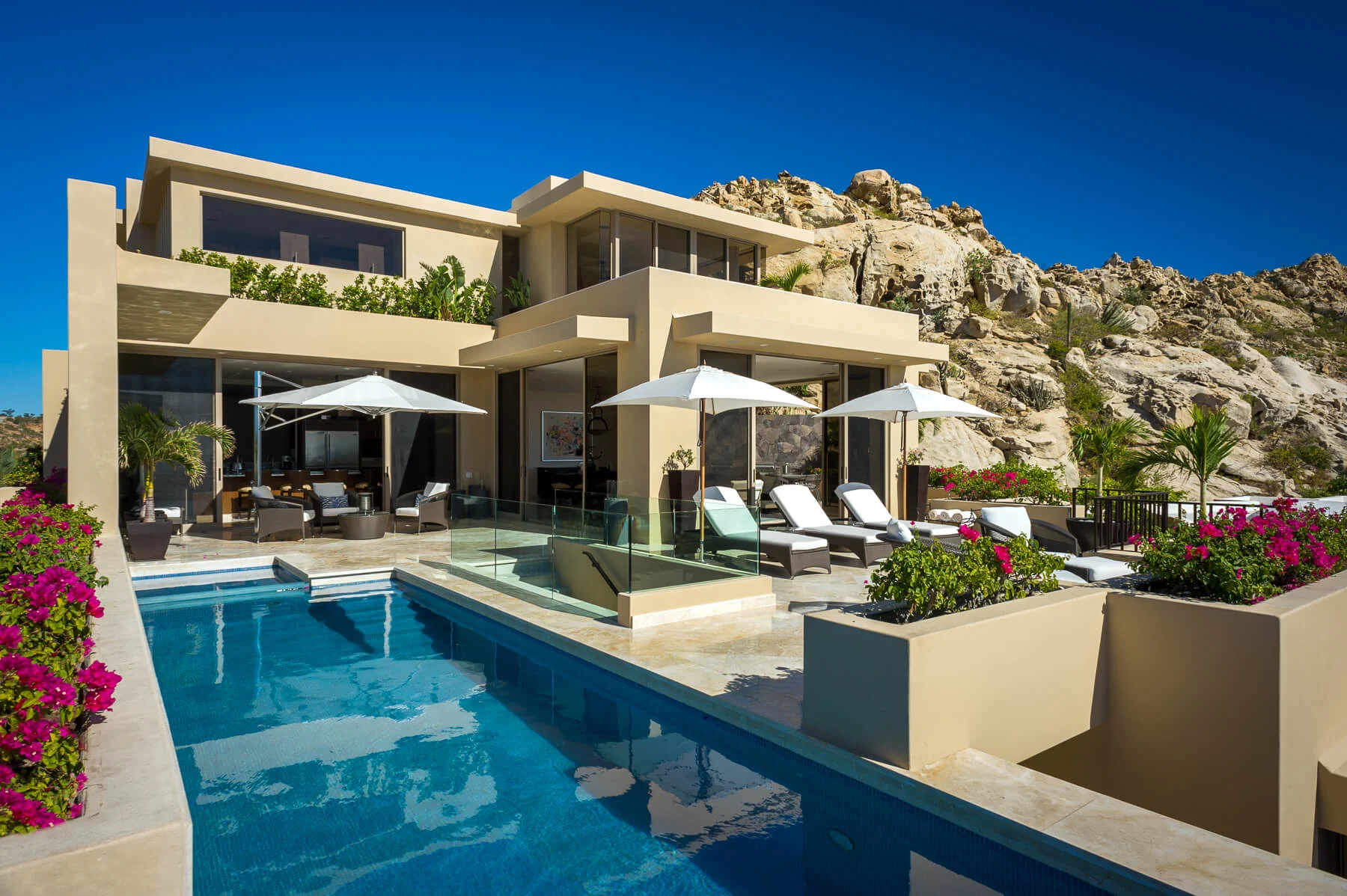 Pedregal Villas